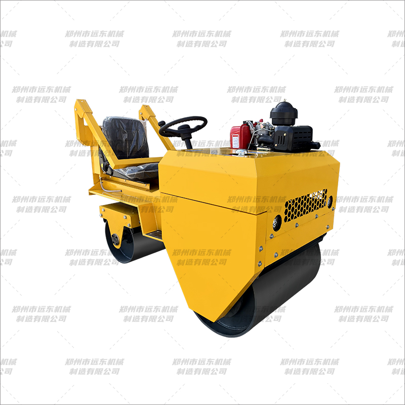 FVR850座驾式压路机(图1)